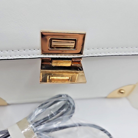 Handbag Republic Bag White Convertible Tasseled Clutch Shoulder Zipper Clasp - Picture 3 of 16